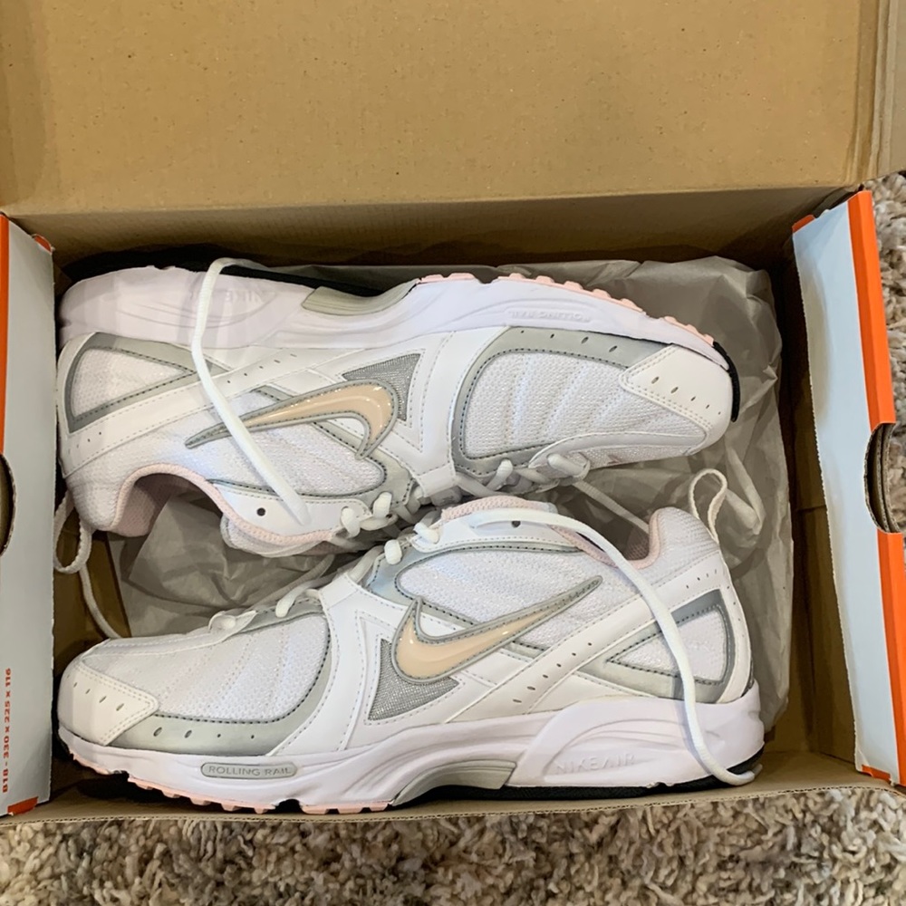 Nike Air Vitality Walk